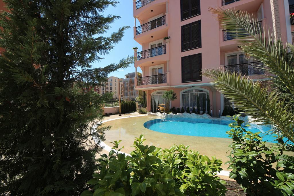 Menada Romance Marine Apartments Sunny Beach Buitenkant foto