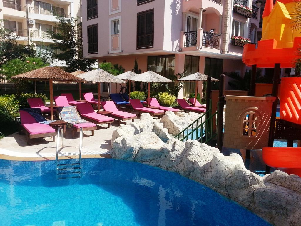 Menada Romance Marine Apartments Sunny Beach Buitenkant foto